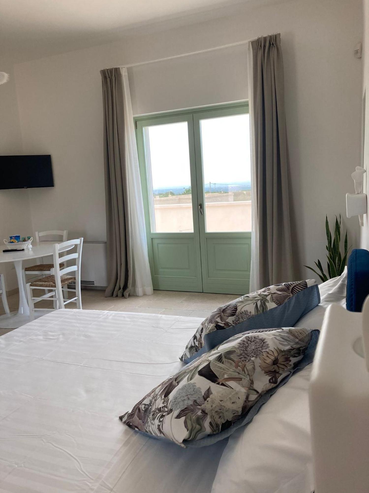Dimora Stune Hotell Ostuni Exteriör bild